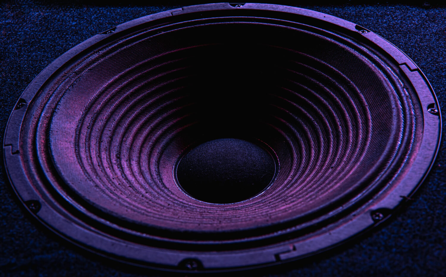 En quoi l’enceinte directionnelle est-elle innovante ?