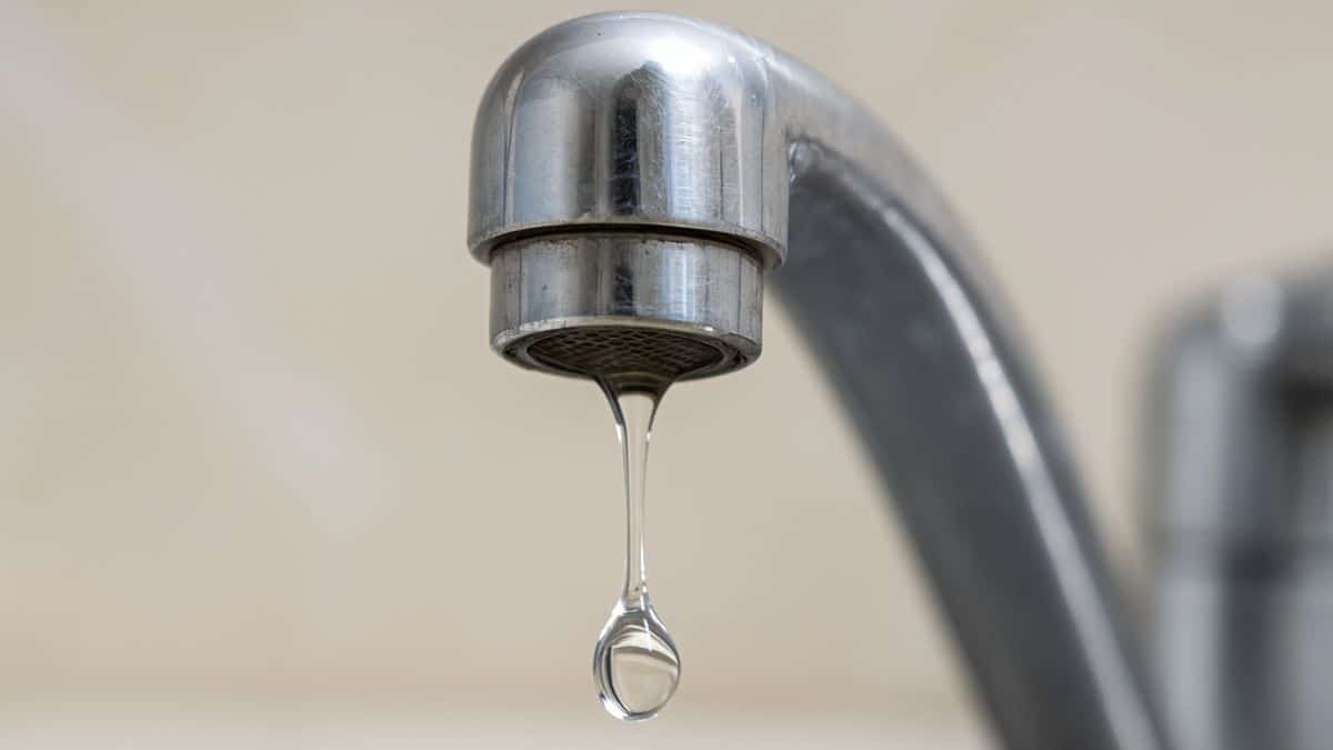 Un robinet qui goutte